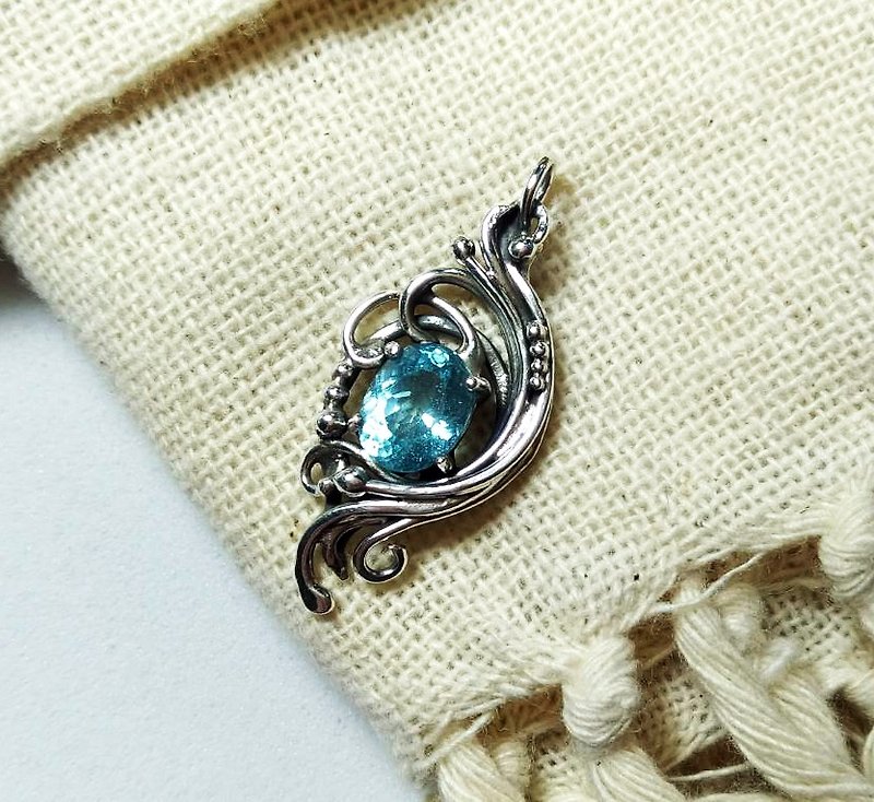 [Gem series] Para Yiba point apatite design fall - Necklaces - Gemstone Blue