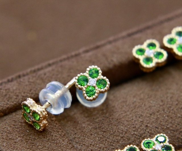 18K Gold and Emeralds Four Leaf Clover Stud Earrings 