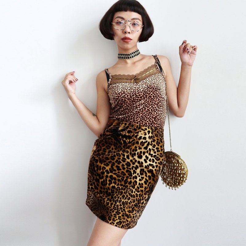 Pumpkin Vintage. Ancient leopard suede skirt - กระโปรง - วัสดุอื่นๆ 
