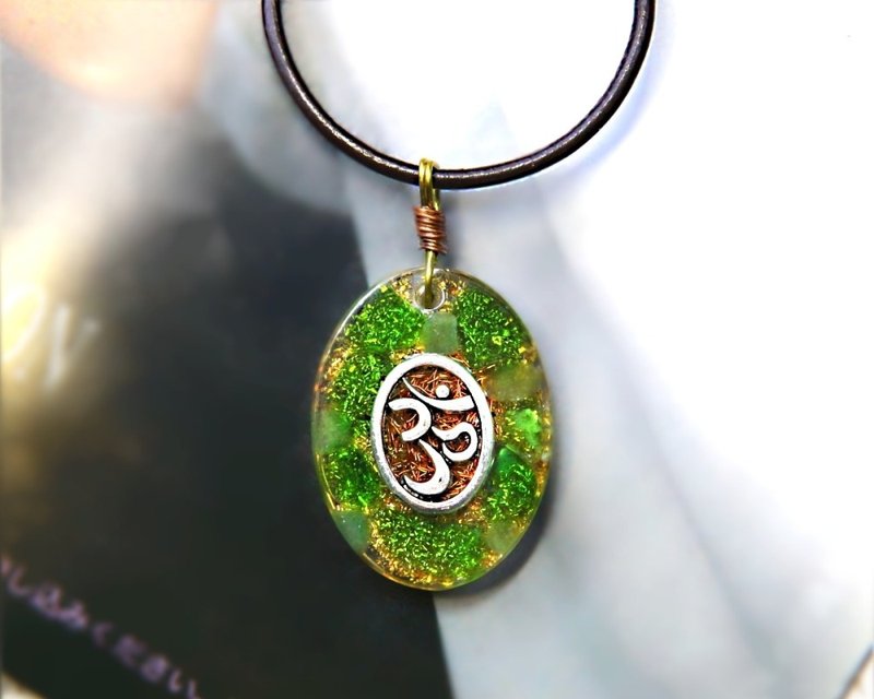 OM 綠東菱綠瑪瑙項鍊 | 橢圓形 | 綠色水晶飾品 - 項鍊 - 水晶 綠色