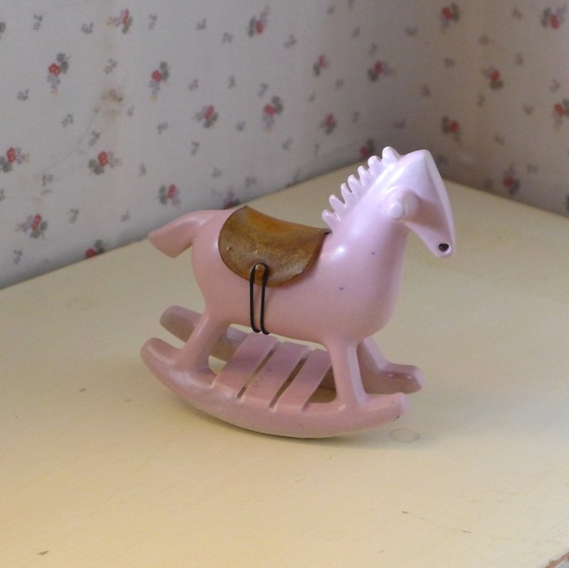 Rocking horse treasure box [pink] - Items for Display - Pottery 