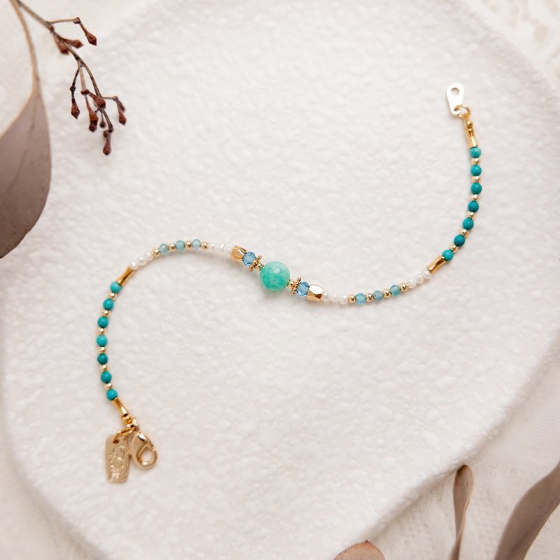 Positive Energy x Turquoise Stone Stone Pearl [Green Dianthus • Pure Love] Bracelet - สร้อยข้อมือ - เครื่องเพชรพลอย สีเขียว