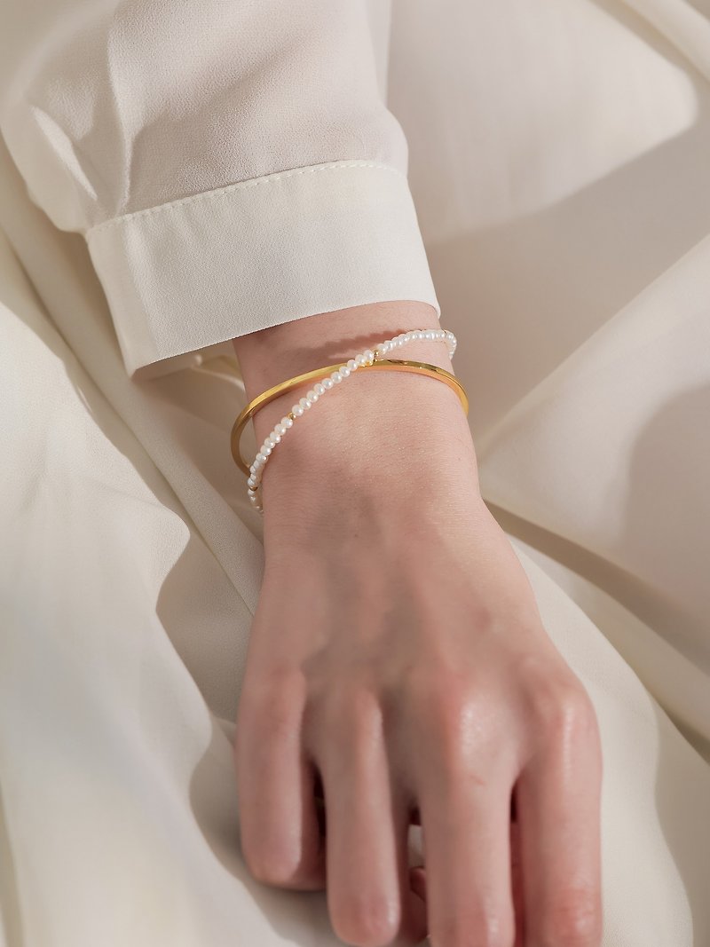 Twilight. natural pearl bracelet chain - สร้อยข้อมือ - สแตนเลส สีทอง