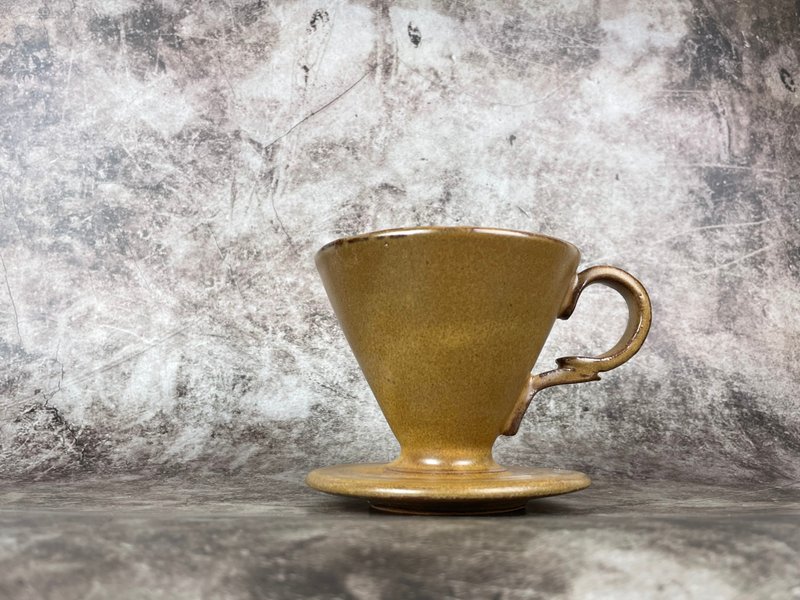 Handmade coffee filter cup-autumn color - Coffee Pots & Accessories - Pottery Brown