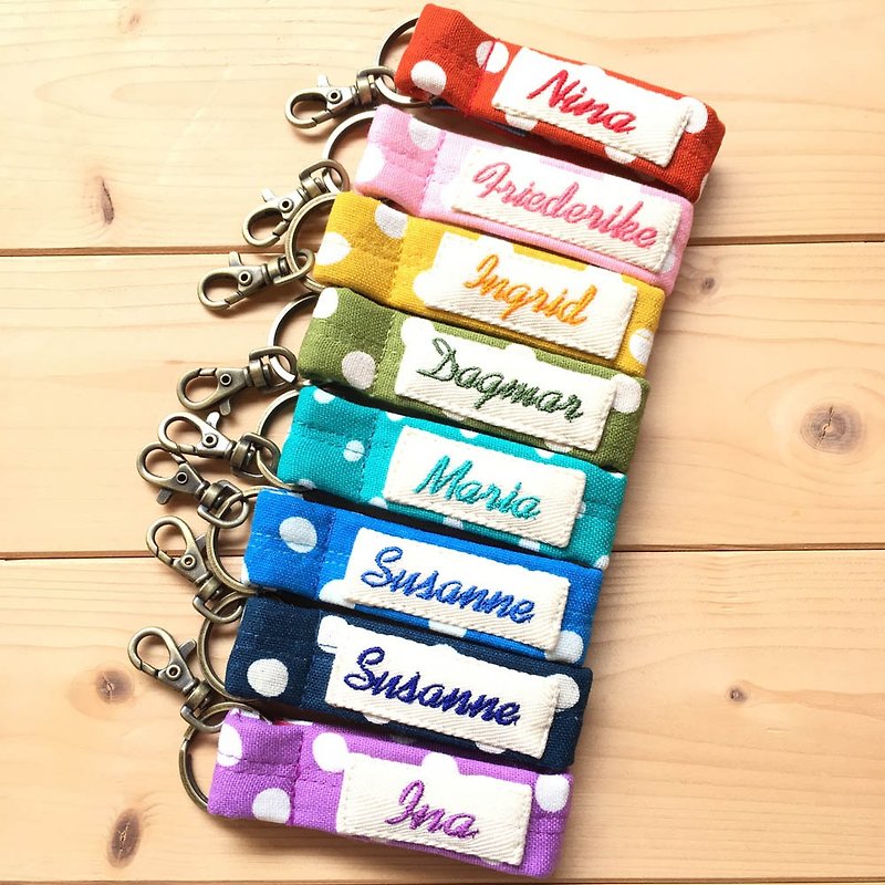 Keyring with Embroidery Word / Personalizable with your own Text / Key Chain - ที่ห้อยกุญแจ - ผ้าฝ้าย/ผ้าลินิน หลากหลายสี