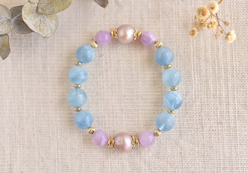 Cloud Aquamarine + Kunzite + Baroque Pearl Gold Plated Crystal Bracelet - สร้อยข้อมือ - คริสตัล สีน้ำเงิน
