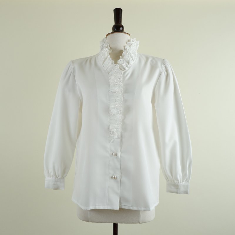 Vintage Off White Long Sleeve Blouse With Lace Detail - 女上衣/長袖上衣 - 聚酯纖維 白色