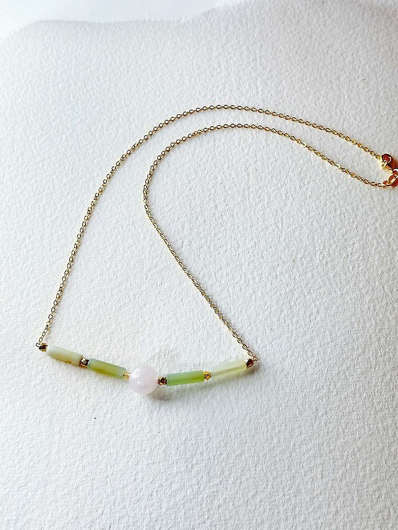 Meowflat Light Jewelry Aventurine White Jade Tarot Necklace With Semi- Gemstone Stones - สร้อยคอ - เครื่องประดับพลอย หลากหลายสี