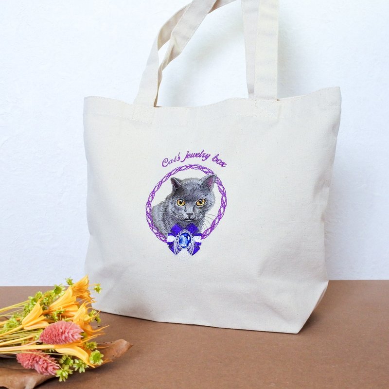 British Shorthair and Sapphire Embroidered Tote Bag - Handbags & Totes - Cotton & Hemp White