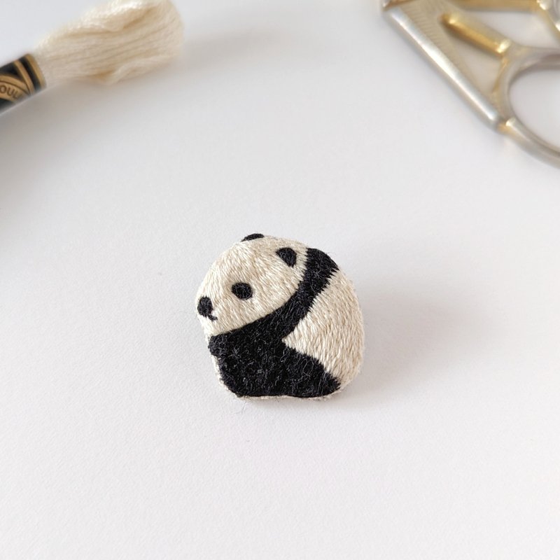 Curling baby panda embroidery brooch - Brooches - Thread White