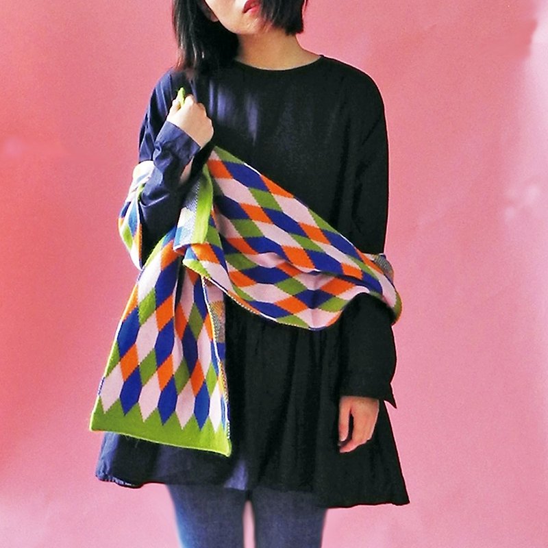 studio chiia Knit Scarf / Long Blanket - DIAMOND GE - ผ้าพันคอ - เส้นใยสังเคราะห์ สีเขียว