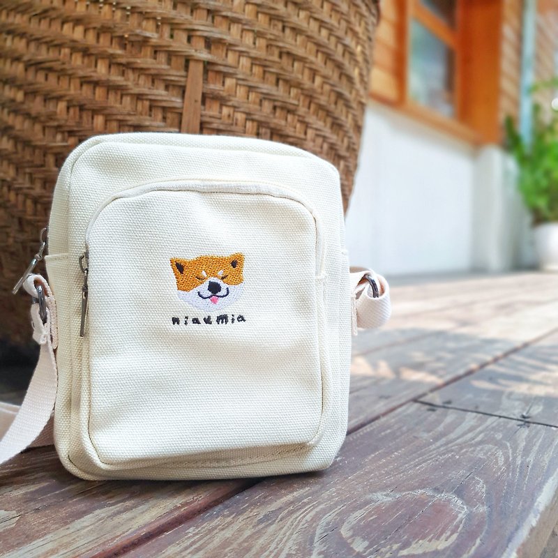 Mid-size canvas bag crossbody bag with embroidery pattern (off-white) / Shiba Inu Achai - Messenger Bags & Sling Bags - Cotton & Hemp White