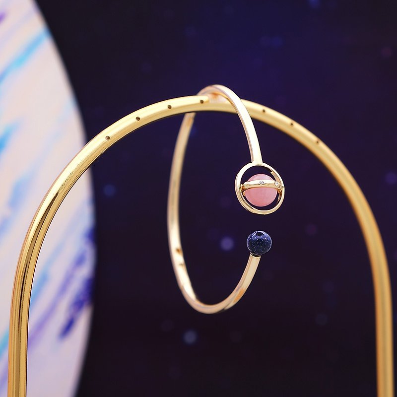 IZZMI rose quartz bracelet Blue sand Stone three-dimensional planet moon and stars sky crystal bracelet original design gifts - Bracelets - Copper & Brass Pink