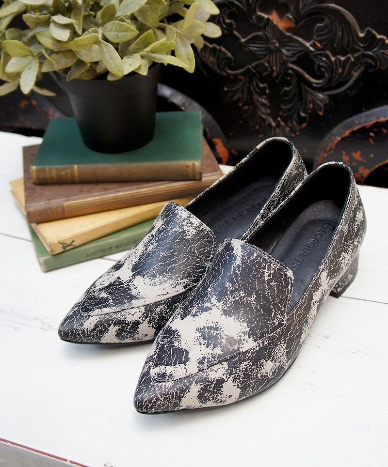 GT handsome Carrefour shoes - eggshell (Spot + Pre-Order) - รองเท้าลำลองผู้หญิง - หนังแท้ สีเทา