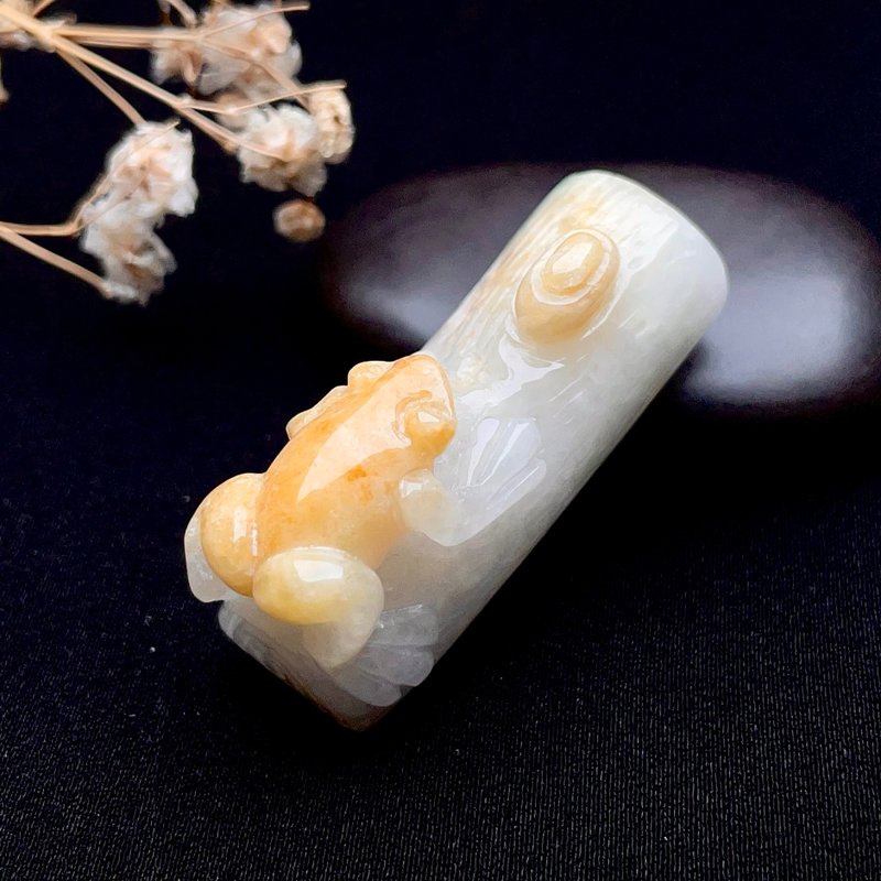 冰糯飄黃翡翠青蛙吊飾 | 天然緬甸玉翡翠A貨 | 送禮 - 金工/飾品 - 玉石 黃色