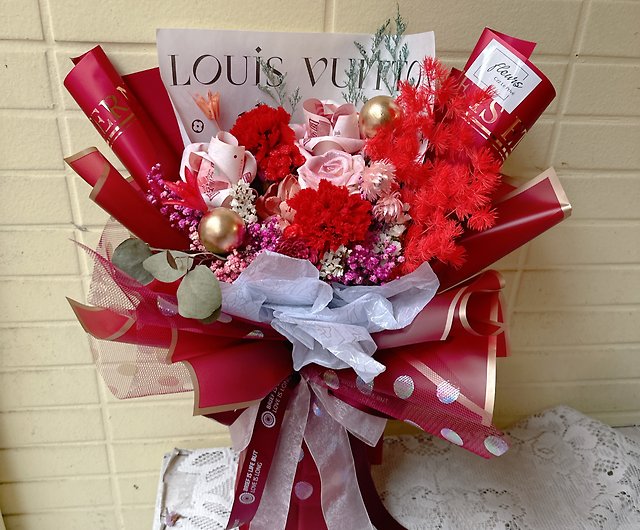 bouquet valentine's day luxury flowers wrapping