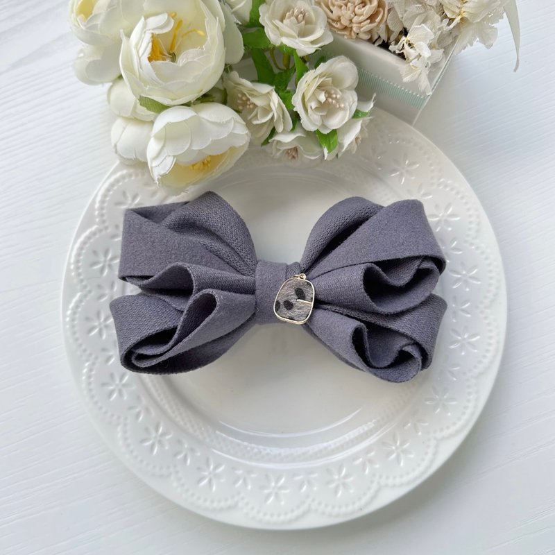 Large Brushed Three-dimensional Bow Collar Hair Clip Hair Accessory - Dark Gray - Hair Accessories - Other Materials Gray