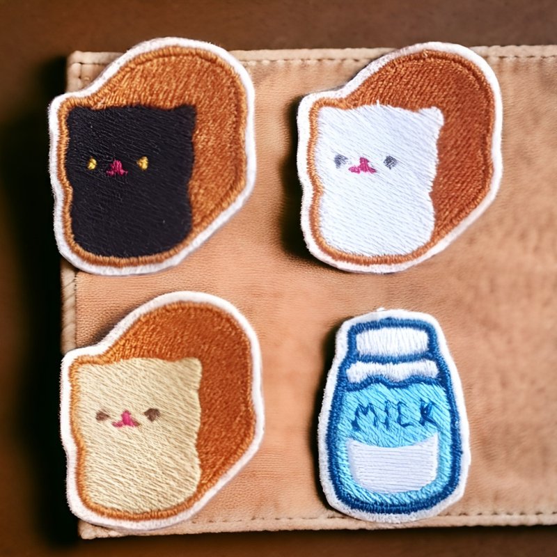 Bread Cat Embroidery Broach Pin - 徽章/別針 - 人造皮革 咖啡色