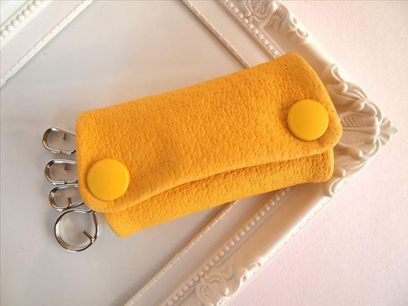 【フルイエロー】ぶた革やわらかキーケース【受注生産】黄色レザー 1611001 - 鑰匙圈/鑰匙包 - 真皮 黃色