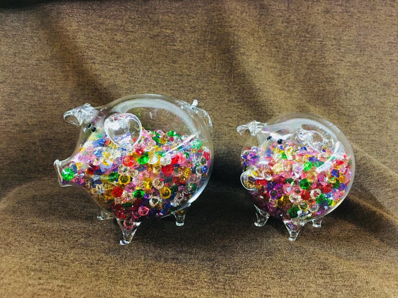 Custom order big crystal diamond pig color - Items for Display - Glass Multicolor