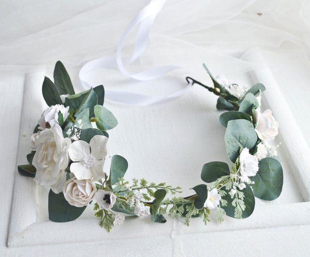 緑の冠 ユーカリの冠 白い花の冠 自由奔放に生きる花の冠 ショップ Faberaccessories ヘアアクセサリー Pinkoi