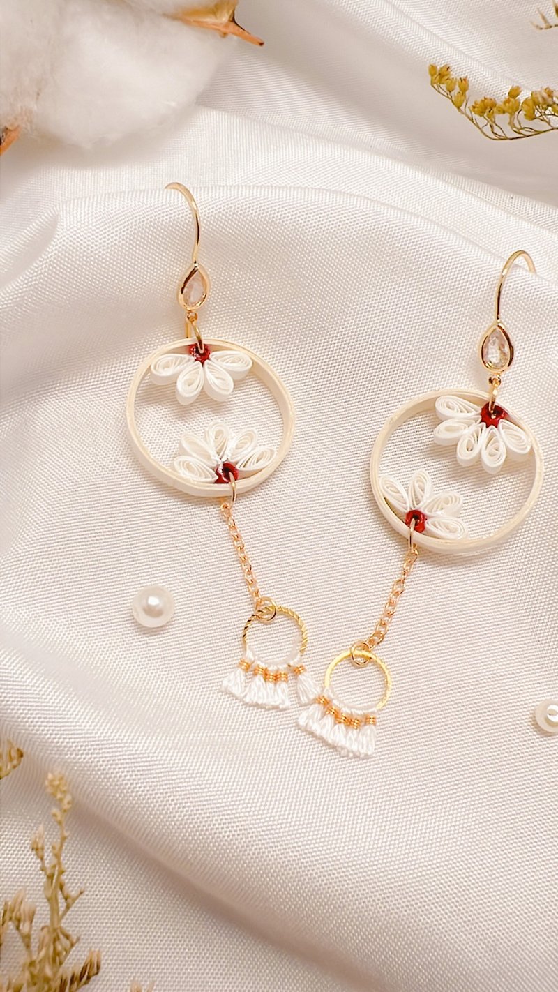 Handmade Rolled Paper Earrings - Frost Flower - Earrings & Clip-ons - Paper Pink