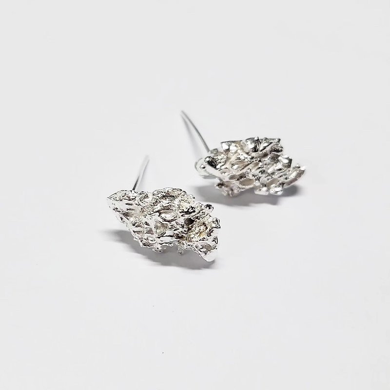 Sterling silver brutalist chunky stud earrings handcrafted unique - ต่างหู - เงินแท้ สีเงิน