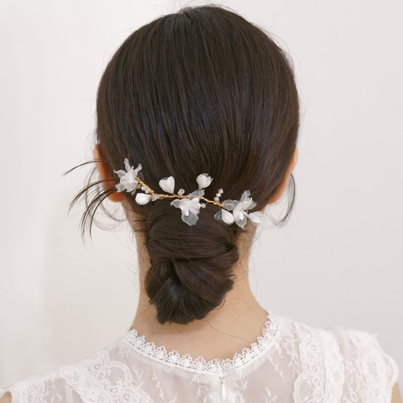 Bliss | Multilayered Small White Flower Gold Wire Hair Accessory - Hair Accessories - Crystal 