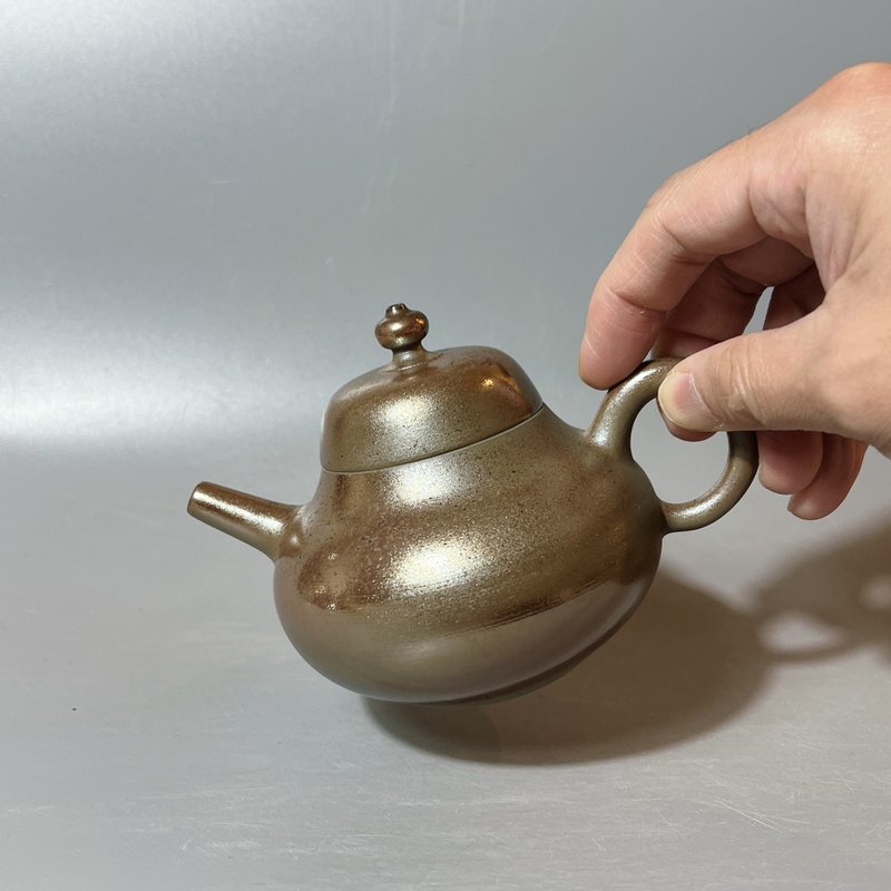 柴燒古樸金彩茶壺 / 古典茶壺 / 小平凡手作 - 茶壺/茶杯/茶具 - 陶 