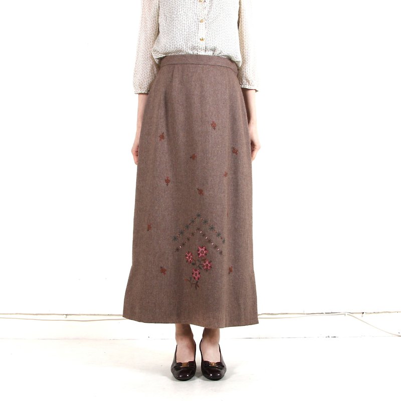 [Vintage] egg plant flowers and flowers embroidery vintage wool dress - Skirts - Wool Brown