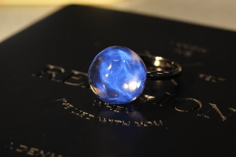 Crystal Bay (Ring: Blue) 晶.凝 (指環: 藍) - 戒指 - 玻璃 藍色