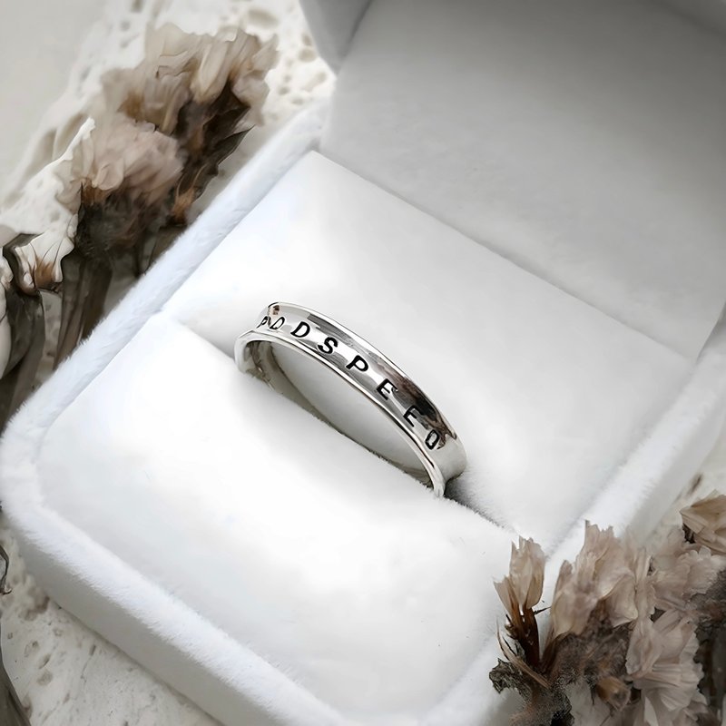 Whispering | Concave sterling silver ring | Customized lettering ring - แหวนคู่ - เงินแท้ สีเงิน