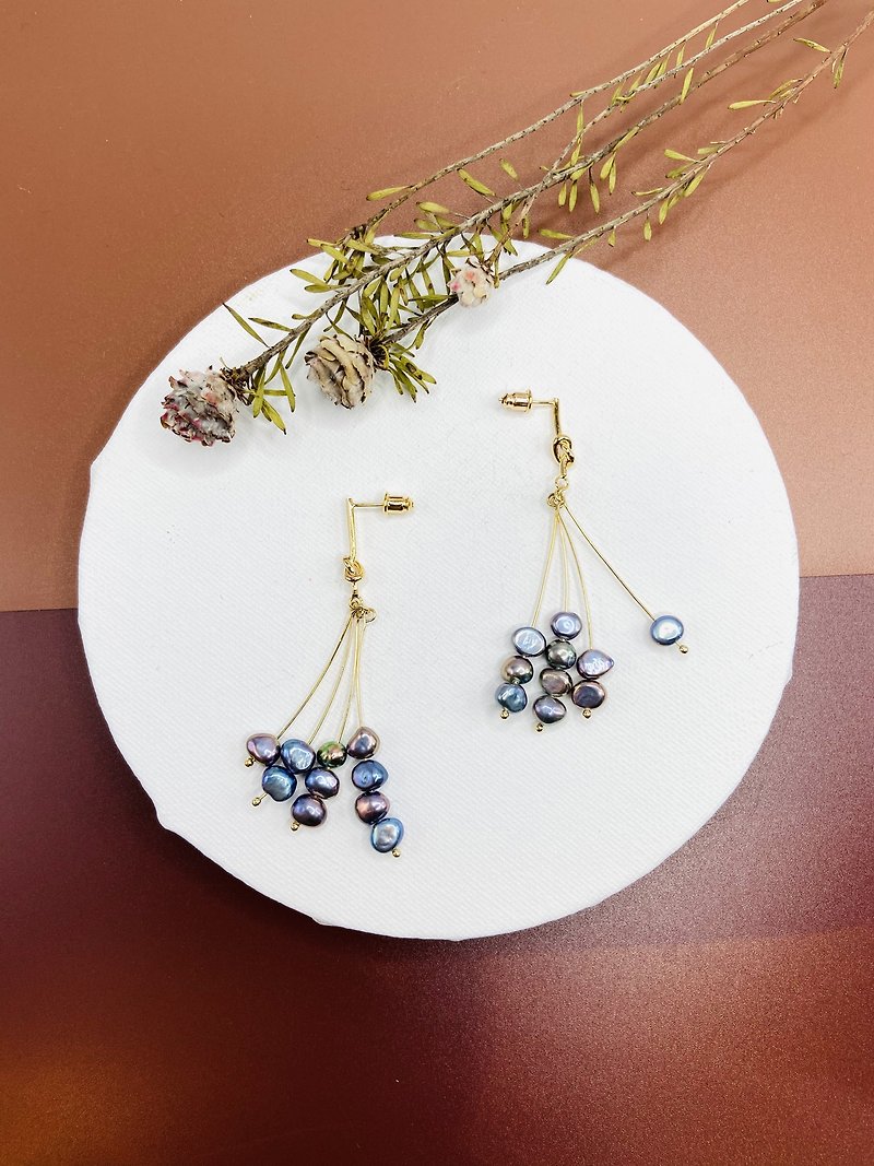 Natural Pearl 14KGF earrings irregular pearls best present for her - ต่างหู - เงิน หลากหลายสี