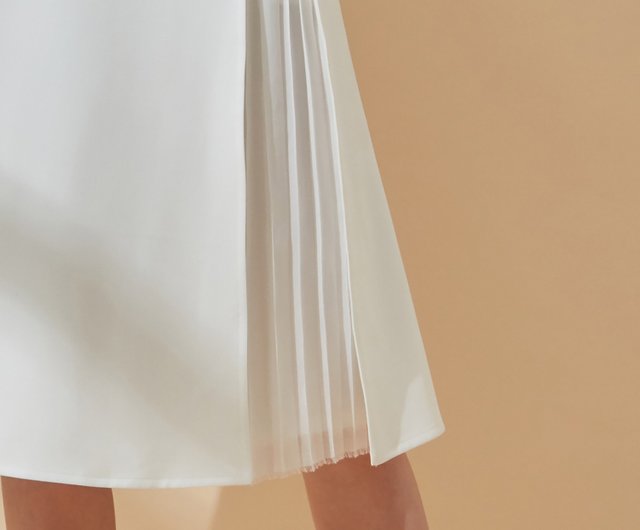 White pleated skirt clearance nz