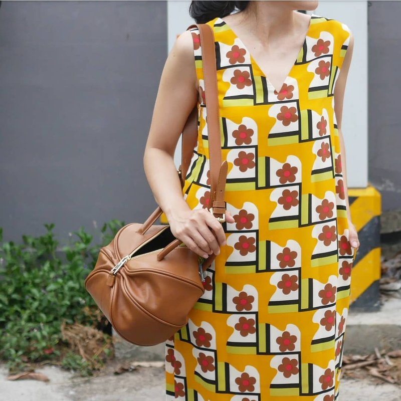 2 IN 1 Midi dress in Amber Yellow - ชุดเดรส - วัสดุอื่นๆ สีเหลือง