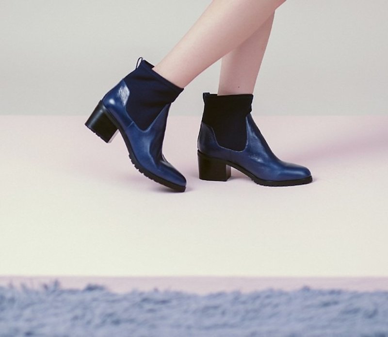 Bandage socks design leather boots blue - รองเท้าบูทยาวผู้หญิง - หนังแท้ สีน้ำเงิน