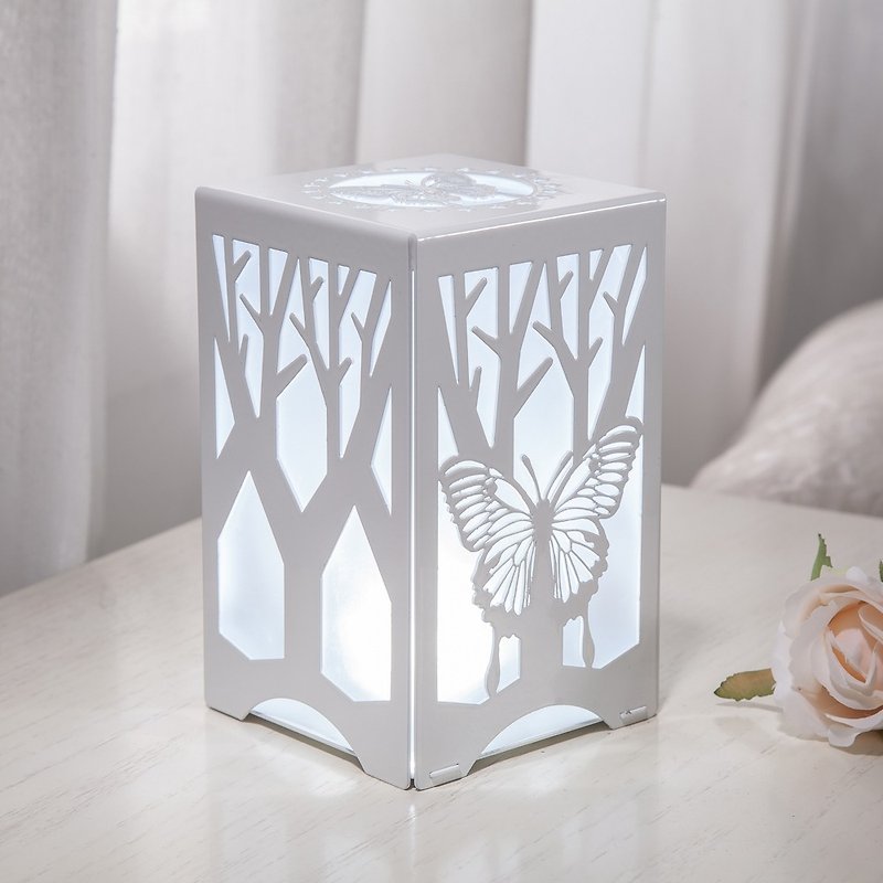 [OPUS Dongqi Metalworking] Cultural and Creative USB Night Light (Night Butterfly Dance) White and Yellow Colorful Light Optional/LED Light - Lighting - Other Metals White