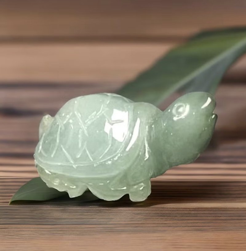 【吉祥‧長壽】冰飄綠花翡翠烏龜擺飾 | 天然緬甸翡翠A貨 | 送禮 - 擺飾/家飾品 - 玉石 綠色