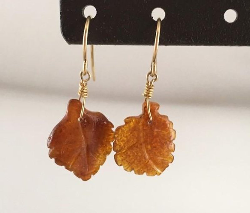 Baltic marine amber ◆ Amber Leaves K14GF earrings - Earrings & Clip-ons - Gemstone 