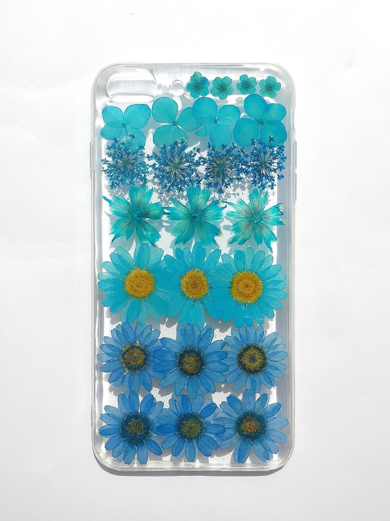 Handmade phone case, Pressed flowers phone case, Apple iPhone 8 Plus, Blue color - เคส/ซองมือถือ - พลาสติก 
