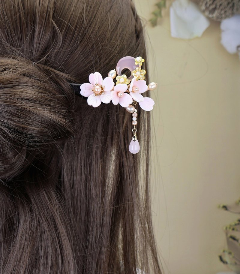 Lemon Handmade Hair Accessories Moonlight Crimson Cherry Ebony Hairpin/Copper Ha - เครื่องประดับผม - ไม้ สึชมพู