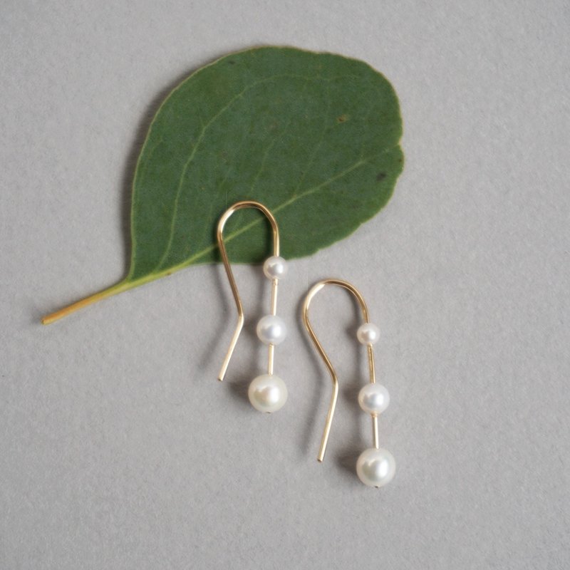 14Kgf -three step earrings - Earrings & Clip-ons - Pearl White