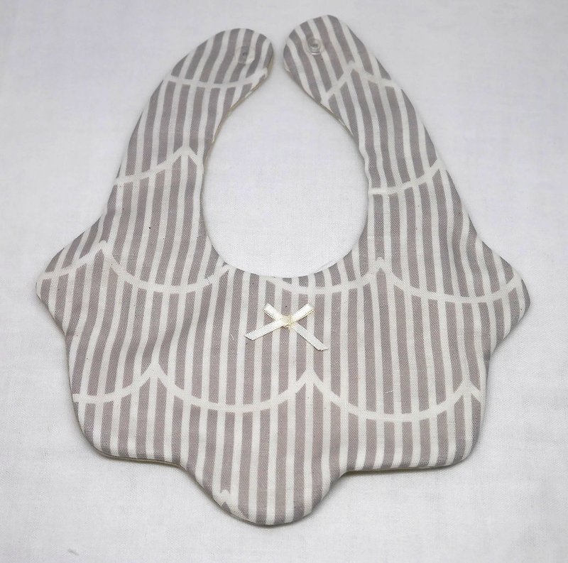 Japanese Handmade 8-layer-gauze Baby Bib - ผ้ากันเปื้อน - ผ้าฝ้าย/ผ้าลินิน สีเทา