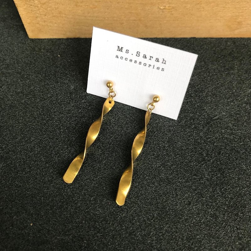 Bronze earrings _ SLIDE (folder can be changed) - ต่างหู - ทองแดงทองเหลือง สีทอง