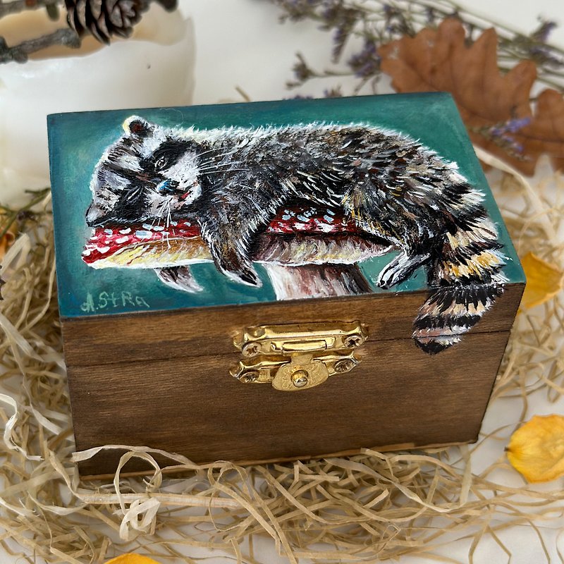 Hand-painted mini wooden box Raccoon, Storage box Animal painting, Raccoon decor - 居家收納/收納盒/收納用品 - 木頭 藍色