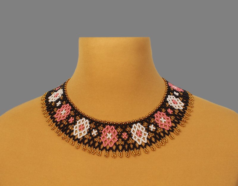 Collar necklace for woman, Unique bohemian bead necklace - สร้อยคอทรง Collar - แก้ว สึชมพู