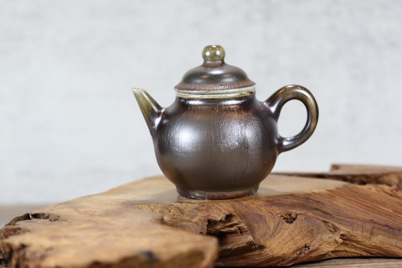 【送禮好物】240ml 天然落灰 柴燒茶壺 名家葉敏祥手作 - 茶壺/茶杯/茶具 - 瓷 