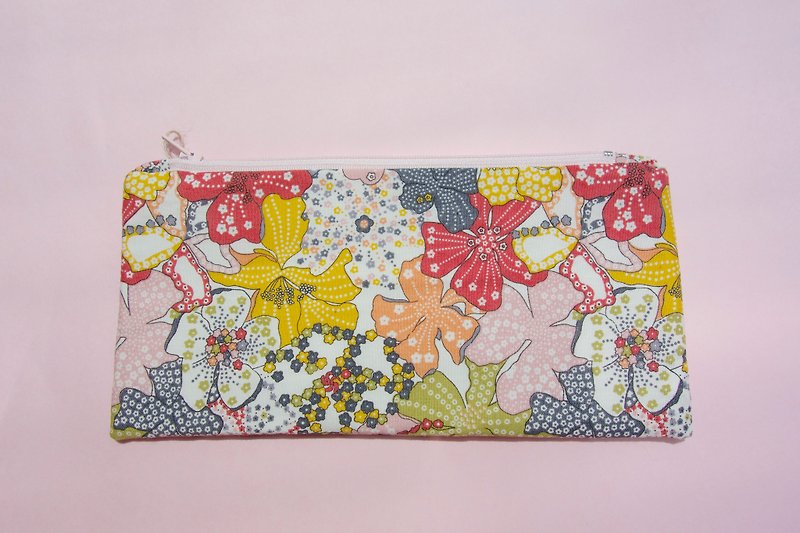 Pencil case / organisation pouch with pink floral print - กล่องดินสอ/ถุงดินสอ - ผ้าฝ้าย/ผ้าลินิน สึชมพู