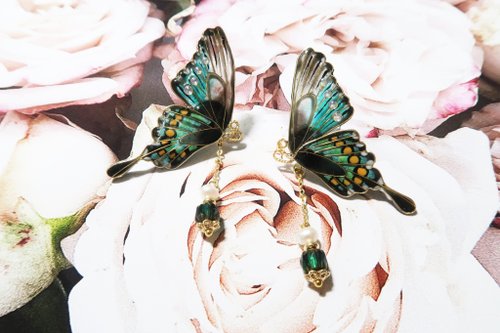 Miss Paranoid Miss Paranoid アメリカンブルーアゲハ蝶樹脂