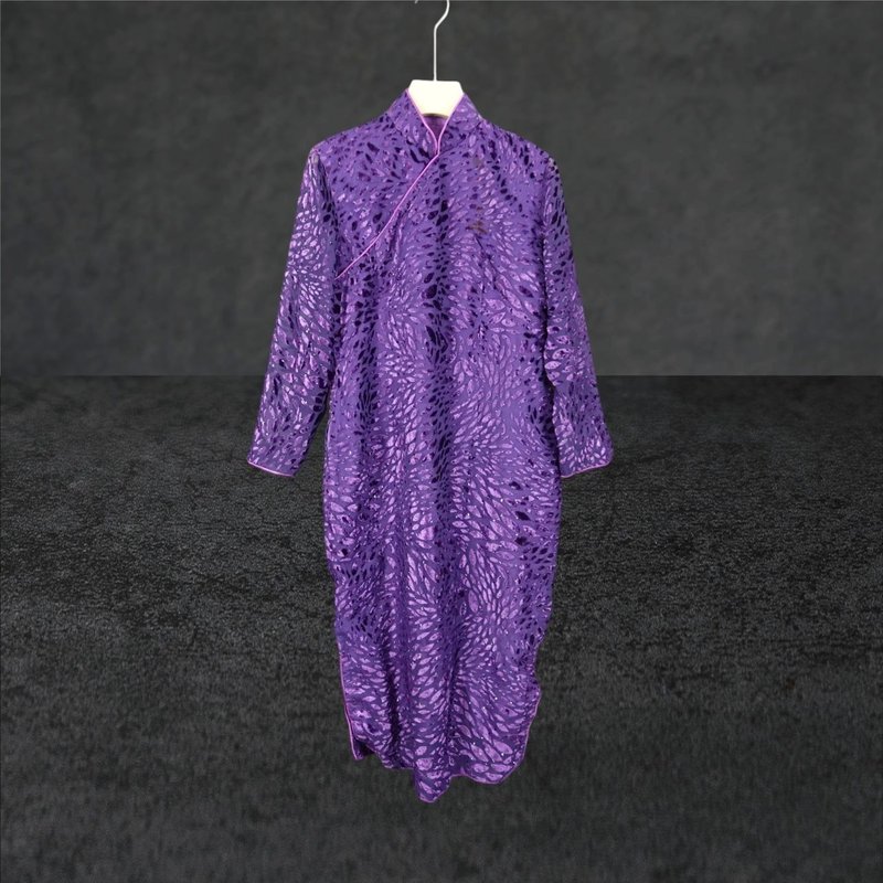 Second-hand antique custom-made velvet leopard print purple Silver onion glossy slit long-sleeved cheongsam CA801 - ชุดเดรส - เส้นใยสังเคราะห์ สีม่วง